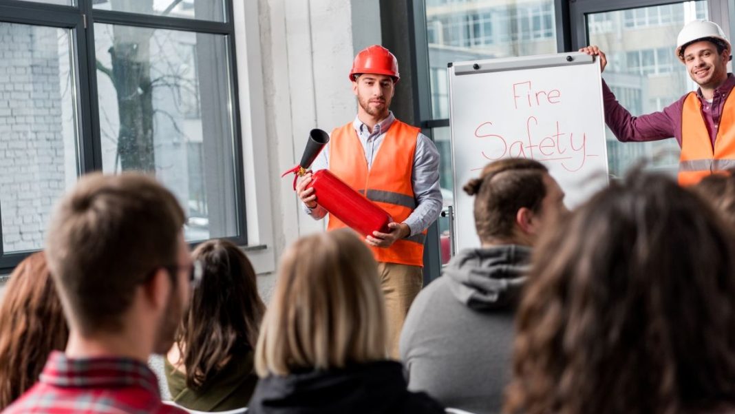 biztonsagi-oktatas-munkahely